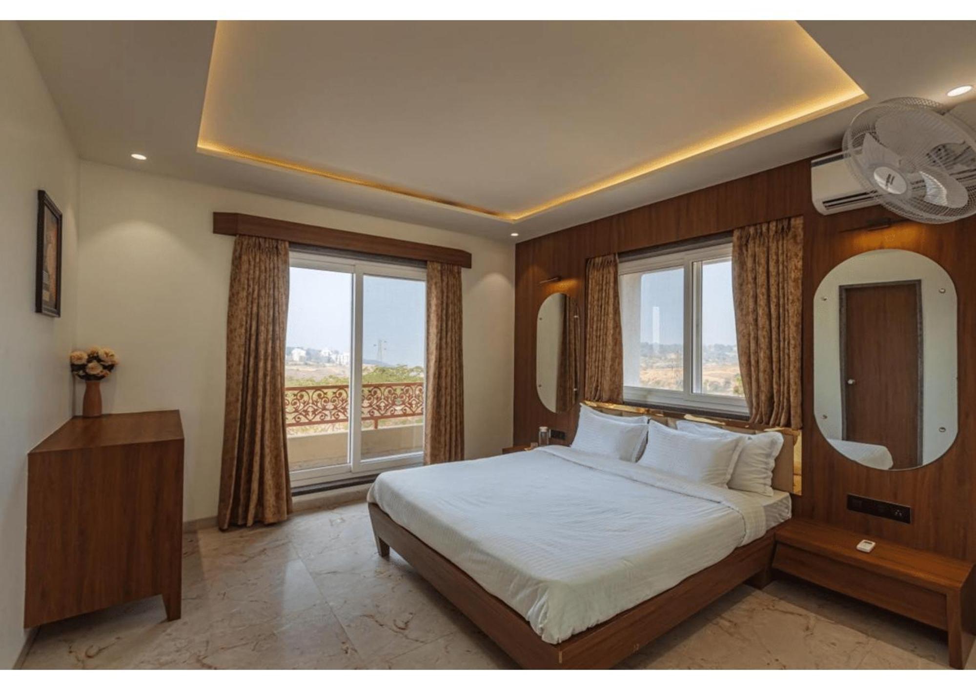 Mountain Glory 8Bhk By Tensorstays, Pool & Theater Igatpuri Buitenkant foto