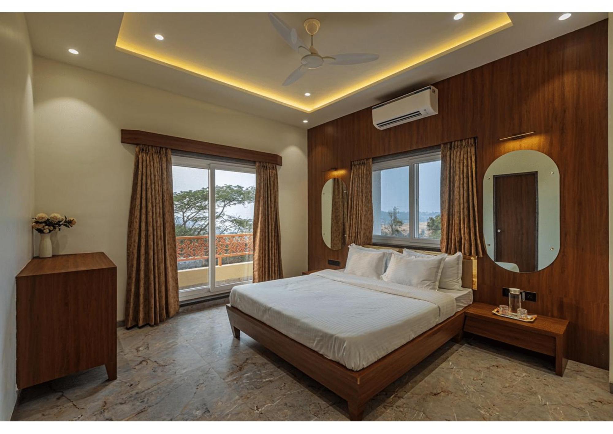 Mountain Glory 8Bhk By Tensorstays, Pool & Theater Igatpuri Buitenkant foto